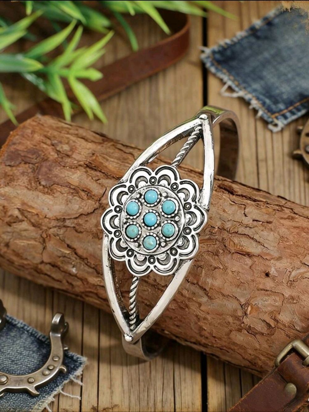BRAND NEW ** Turquoise Blue Floral Concho Cuff Bracelet